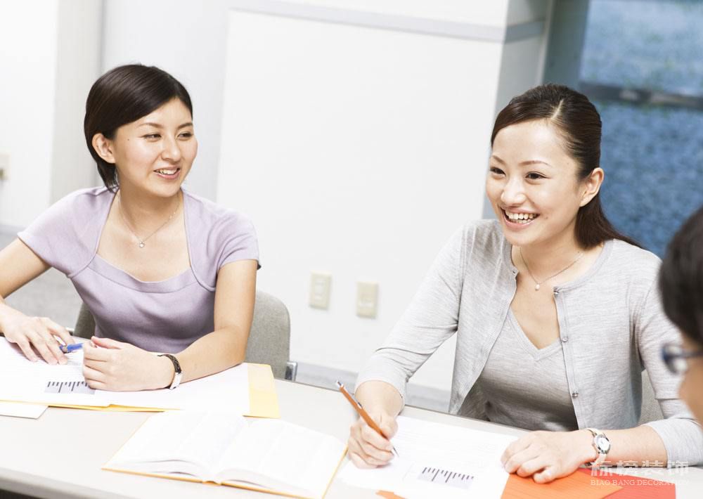 如何預(yù)算辦公室裝修成本？