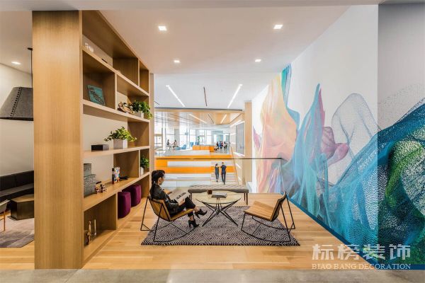 有關(guān)辦公室裝修的兩個要求