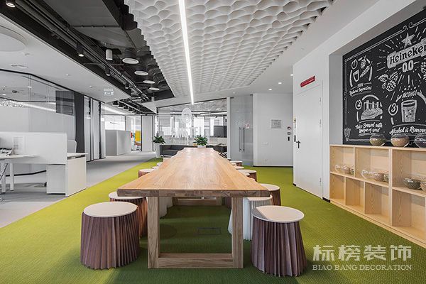 寫字樓辦公室裝修什么風(fēng)格好？