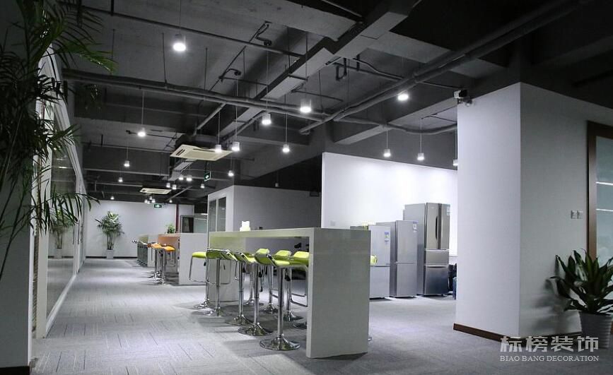 深圳龍華辦公室裝修如何打造得人心的辦公區(qū)域？